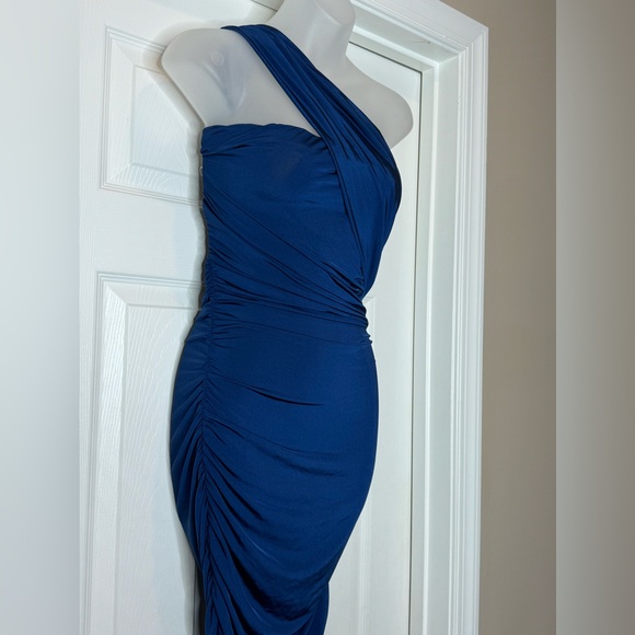 Navy Ruched Midi Dress - Picture 8 of 12